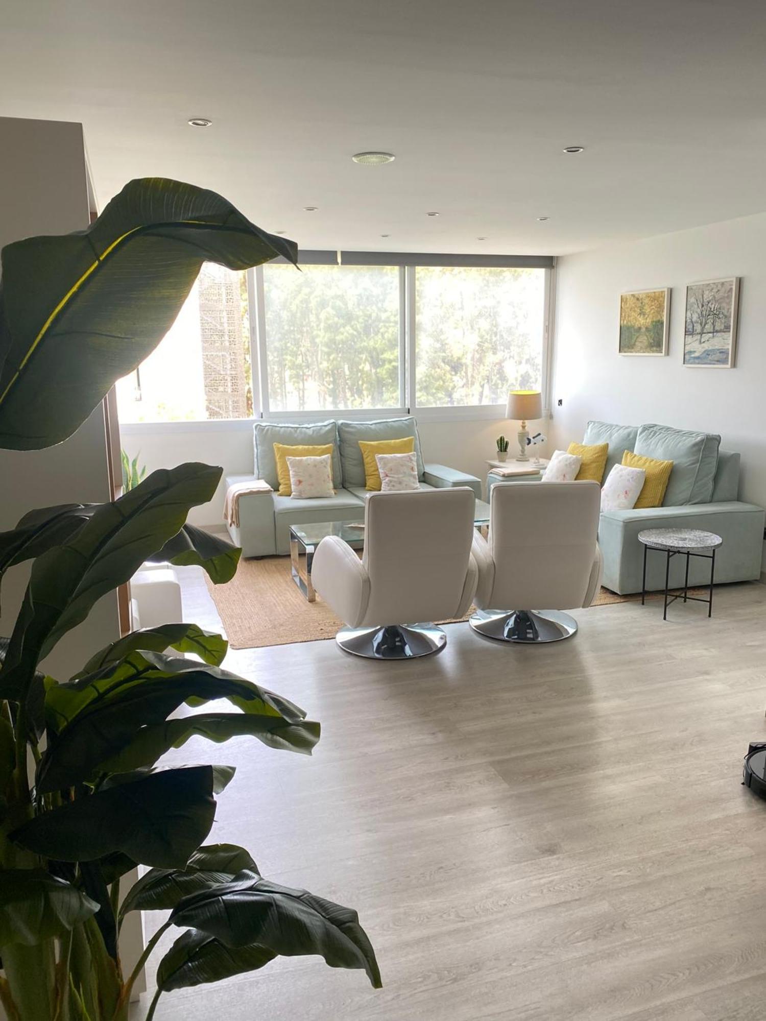 Homely Marbel Center Vistas Al Mar Apartamento *
